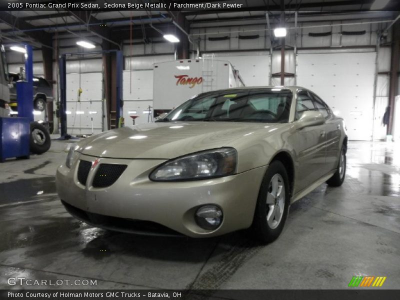 Sedona Beige Metallic / Parchment/Dark Pewter 2005 Pontiac Grand Prix Sedan