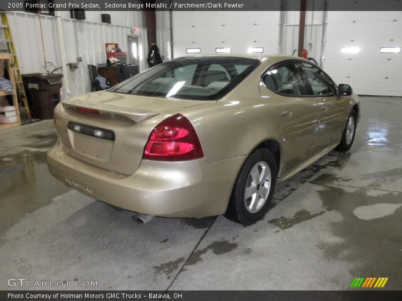 Sedona Beige Metallic / Parchment/Dark Pewter 2005 Pontiac Grand Prix Sedan