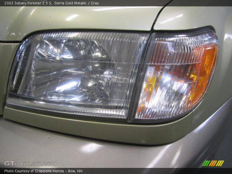 Sierra Gold Metallic / Gray 2002 Subaru Forester 2.5 S