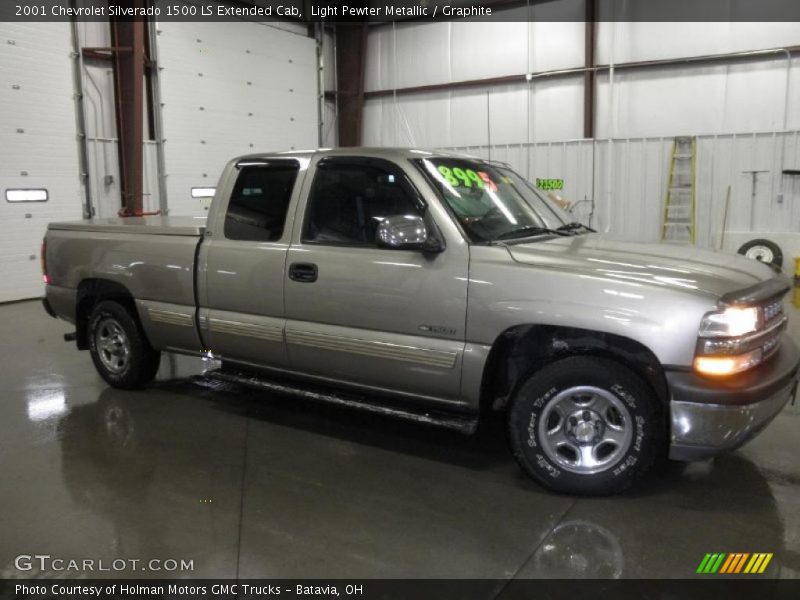 Light Pewter Metallic / Graphite 2001 Chevrolet Silverado 1500 LS Extended Cab