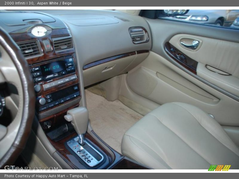 Aspen White / Beige 2000 Infiniti I 30