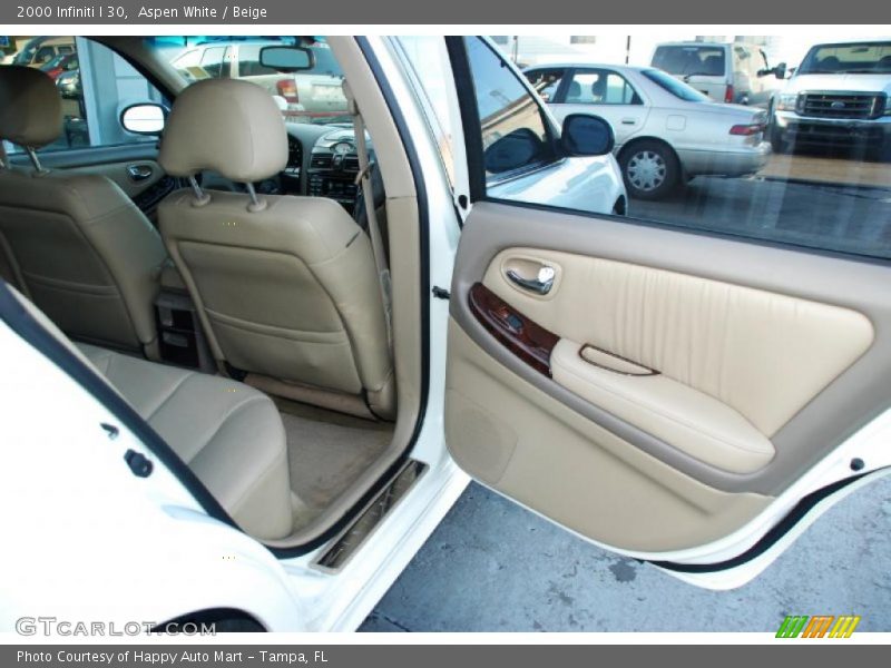 Aspen White / Beige 2000 Infiniti I 30