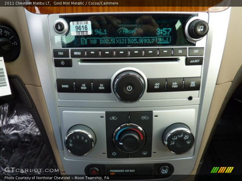 Gold Mist Metallic / Cocoa/Cashmere 2011 Chevrolet Malibu LT