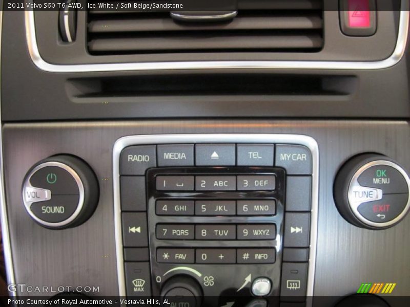 Controls of 2011 S60 T6 AWD