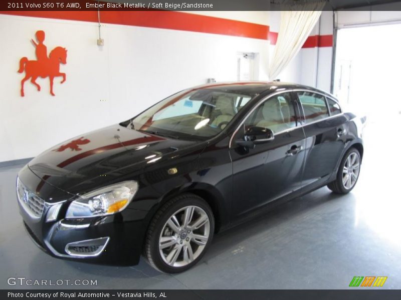 Front 3/4 View of 2011 S60 T6 AWD