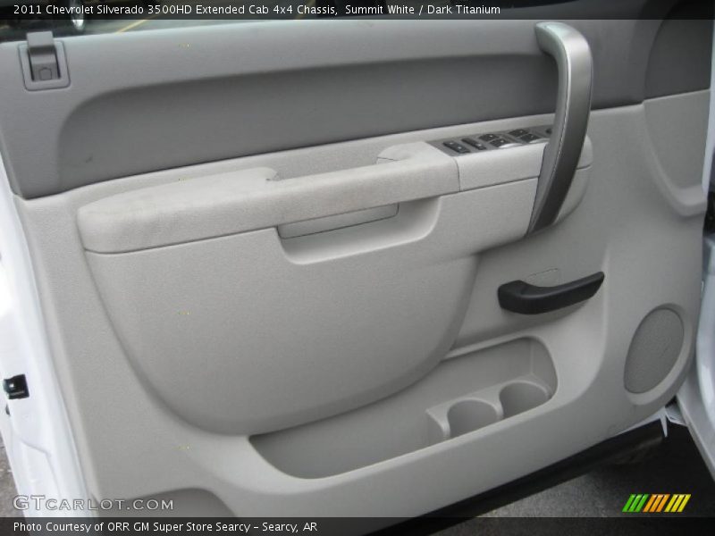 Door Panel of 2011 Silverado 3500HD Extended Cab 4x4 Chassis