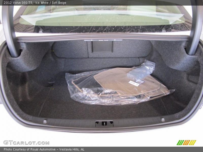  2012 S60 T5 Trunk