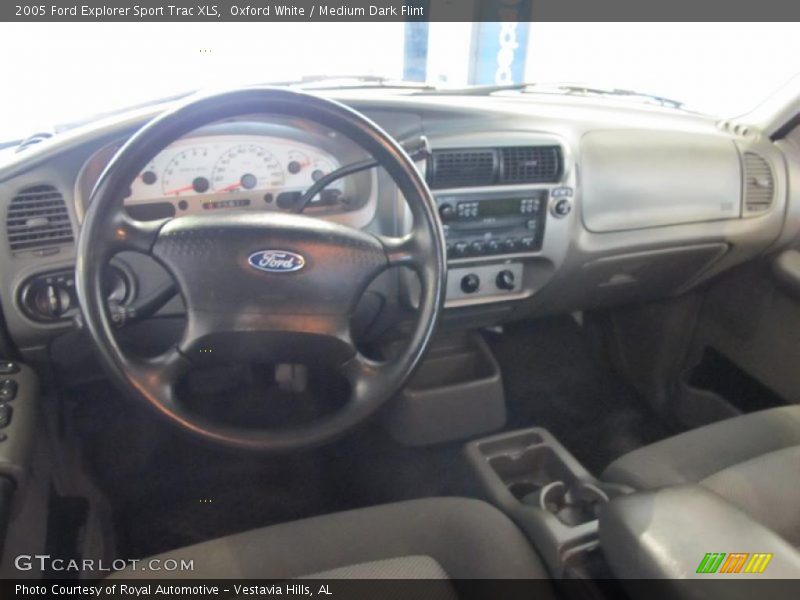 Oxford White / Medium Dark Flint 2005 Ford Explorer Sport Trac XLS