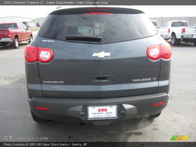Cyber Gray Metallic / Dark Gray/Light Gray 2009 Chevrolet Traverse LT