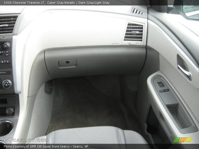 Cyber Gray Metallic / Dark Gray/Light Gray 2009 Chevrolet Traverse LT