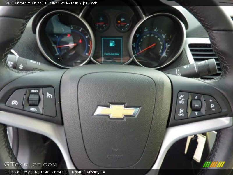Silver Ice Metallic / Jet Black 2011 Chevrolet Cruze LT