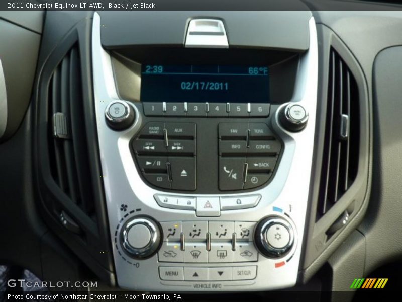 Black / Jet Black 2011 Chevrolet Equinox LT AWD