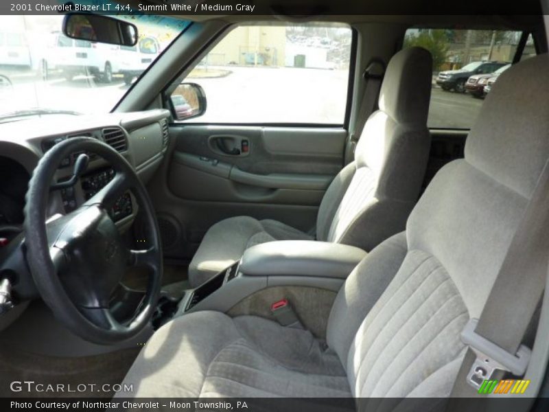 Summit White / Medium Gray 2001 Chevrolet Blazer LT 4x4