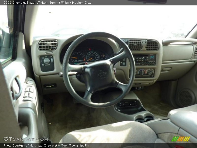 Summit White / Medium Gray 2001 Chevrolet Blazer LT 4x4