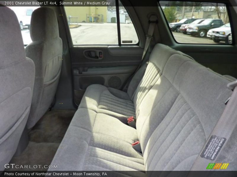 Summit White / Medium Gray 2001 Chevrolet Blazer LT 4x4