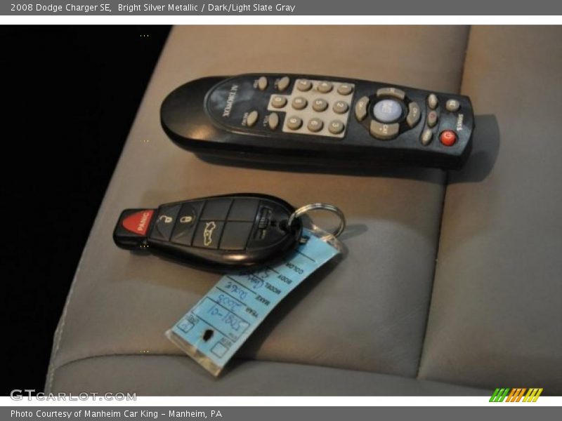 Bright Silver Metallic / Dark/Light Slate Gray 2008 Dodge Charger SE