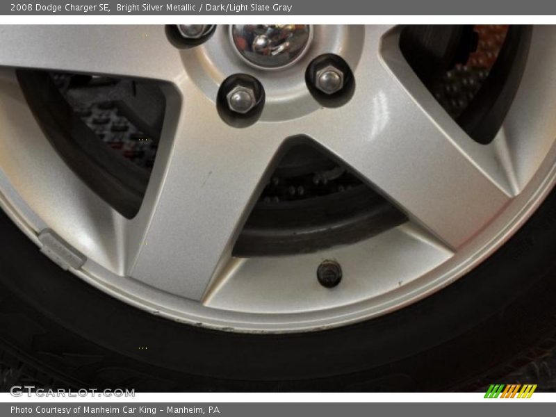 Bright Silver Metallic / Dark/Light Slate Gray 2008 Dodge Charger SE