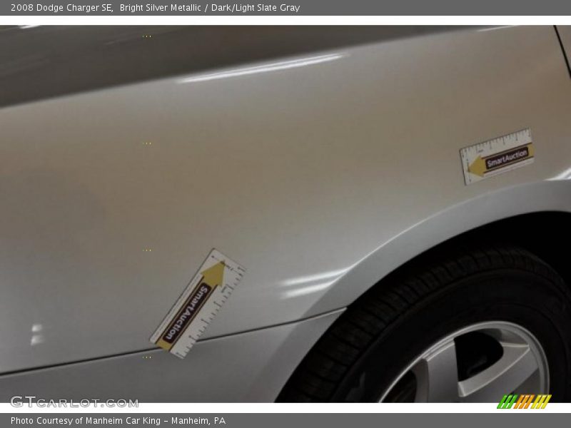 Bright Silver Metallic / Dark/Light Slate Gray 2008 Dodge Charger SE