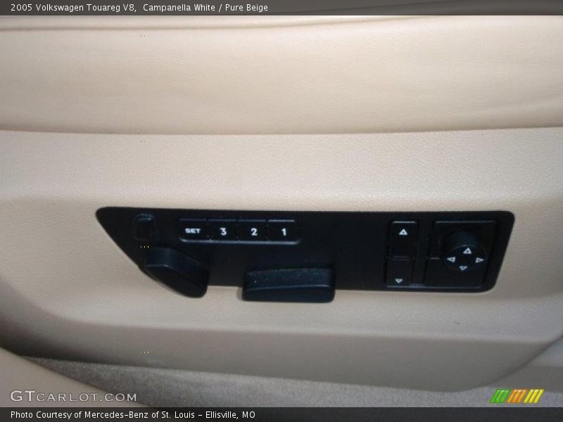 Campanella White / Pure Beige 2005 Volkswagen Touareg V8