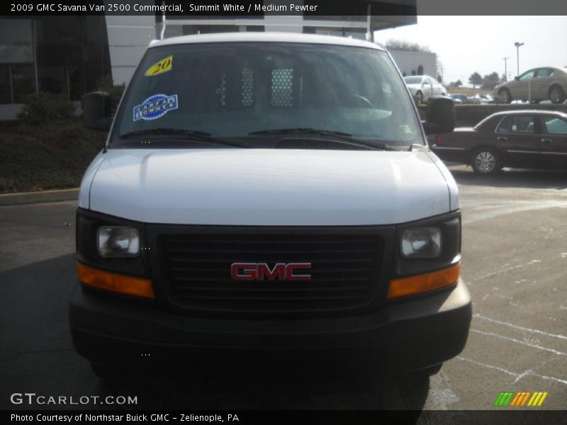 Summit White / Medium Pewter 2009 GMC Savana Van 2500 Commercial