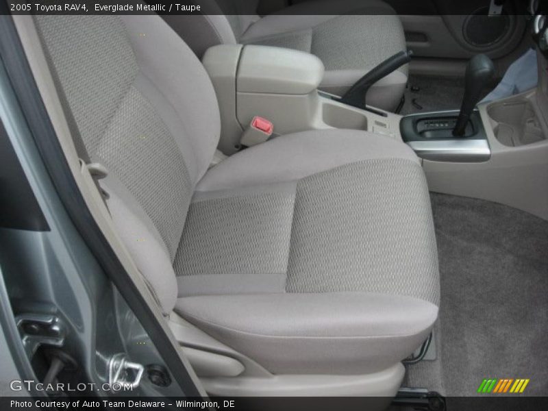 Everglade Metallic / Taupe 2005 Toyota RAV4