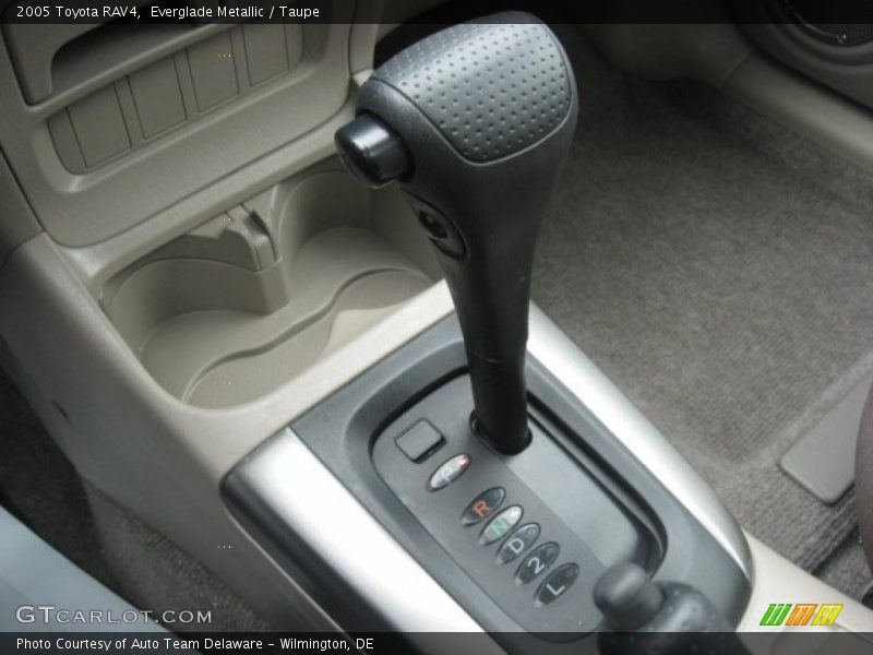 Everglade Metallic / Taupe 2005 Toyota RAV4