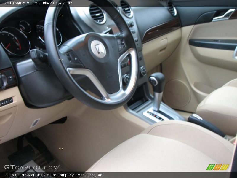 Black Onyx / Tan 2010 Saturn VUE XE