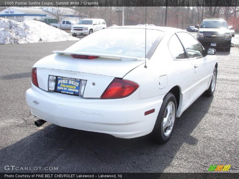 Summit White / Graphite 2005 Pontiac Sunfire Coupe