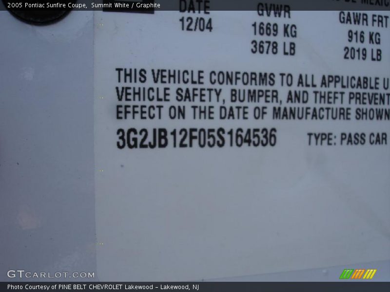 Summit White / Graphite 2005 Pontiac Sunfire Coupe