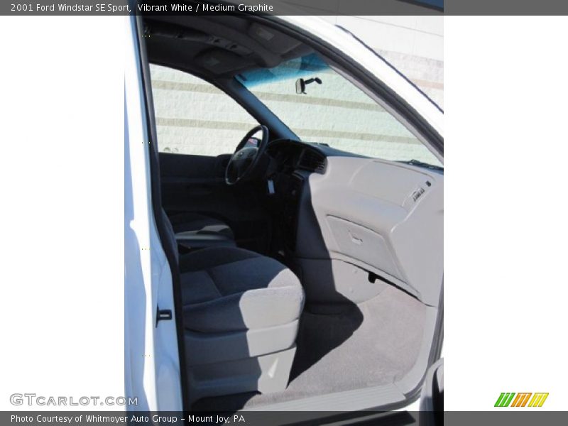 Vibrant White / Medium Graphite 2001 Ford Windstar SE Sport