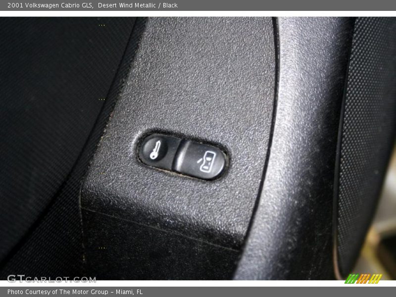 Desert Wind Metallic / Black 2001 Volkswagen Cabrio GLS