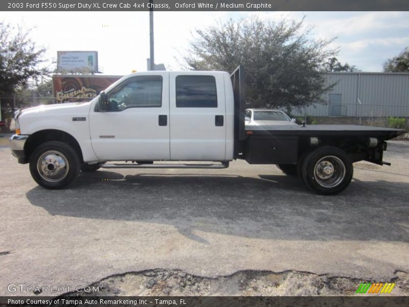 Oxford White / Medium Graphite 2003 Ford F550 Super Duty XL Crew Cab 4x4 Chassis