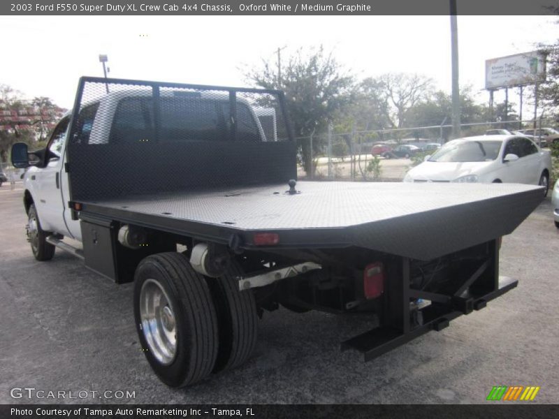 Oxford White / Medium Graphite 2003 Ford F550 Super Duty XL Crew Cab 4x4 Chassis