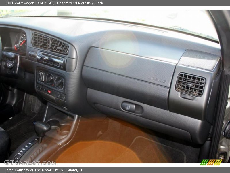 Desert Wind Metallic / Black 2001 Volkswagen Cabrio GLS