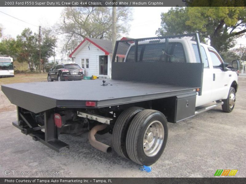 Oxford White / Medium Graphite 2003 Ford F550 Super Duty XL Crew Cab 4x4 Chassis