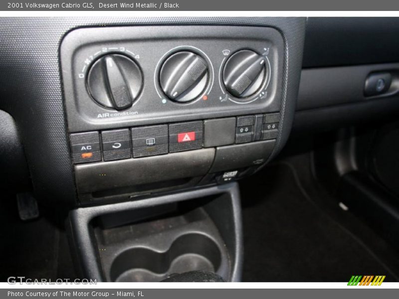 Desert Wind Metallic / Black 2001 Volkswagen Cabrio GLS