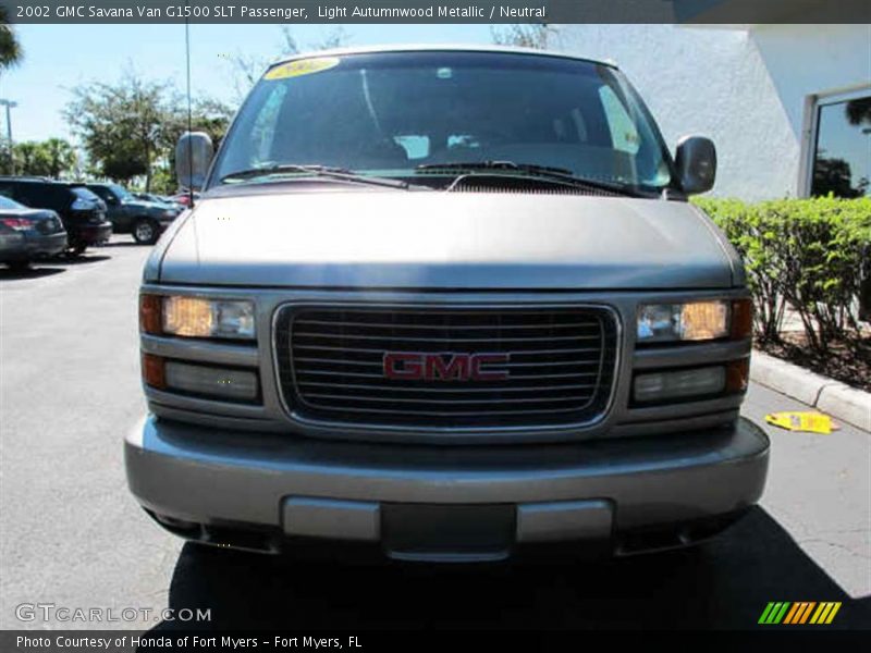Light Autumnwood Metallic / Neutral 2002 GMC Savana Van G1500 SLT Passenger