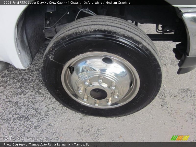 Oxford White / Medium Graphite 2003 Ford F550 Super Duty XL Crew Cab 4x4 Chassis