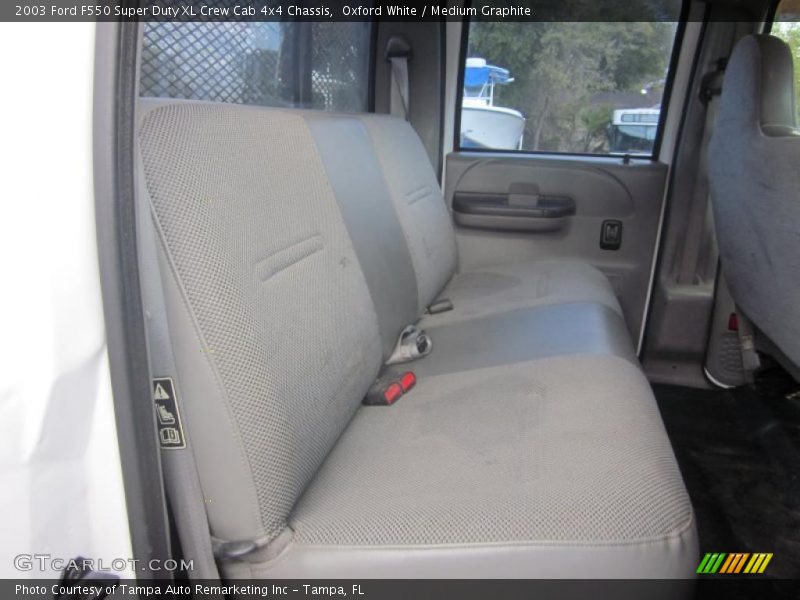 Oxford White / Medium Graphite 2003 Ford F550 Super Duty XL Crew Cab 4x4 Chassis