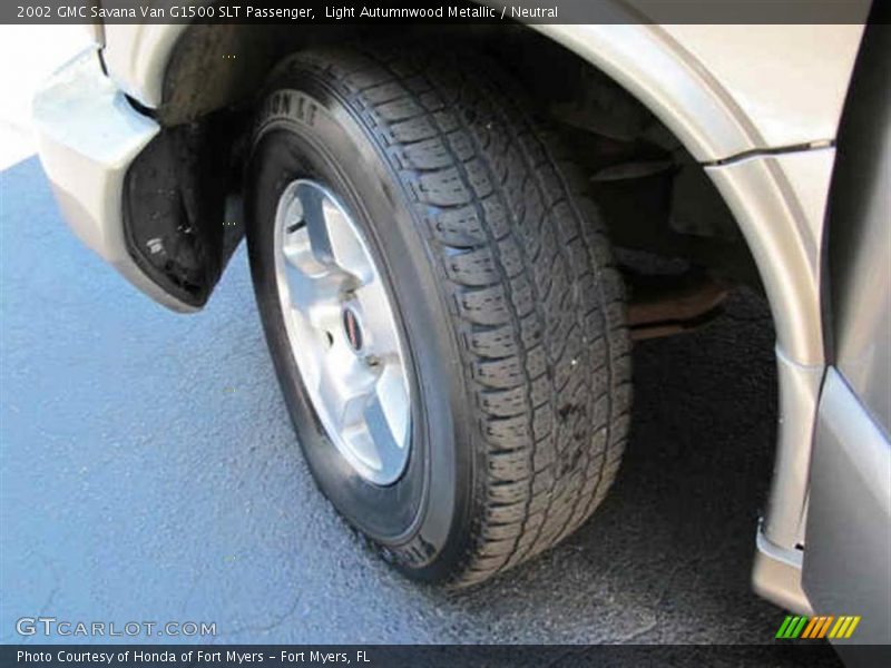 Light Autumnwood Metallic / Neutral 2002 GMC Savana Van G1500 SLT Passenger