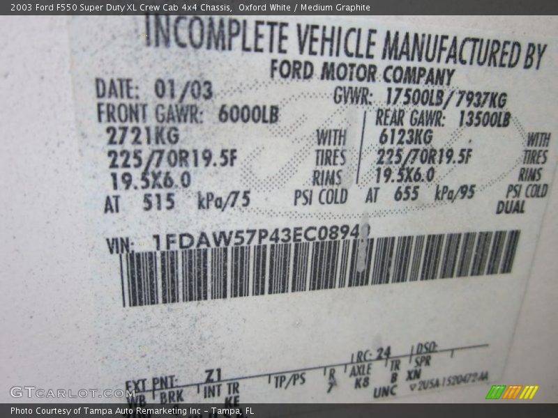 Oxford White / Medium Graphite 2003 Ford F550 Super Duty XL Crew Cab 4x4 Chassis