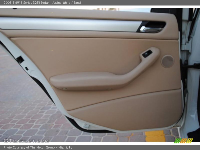 Alpine White / Sand 2003 BMW 3 Series 325i Sedan