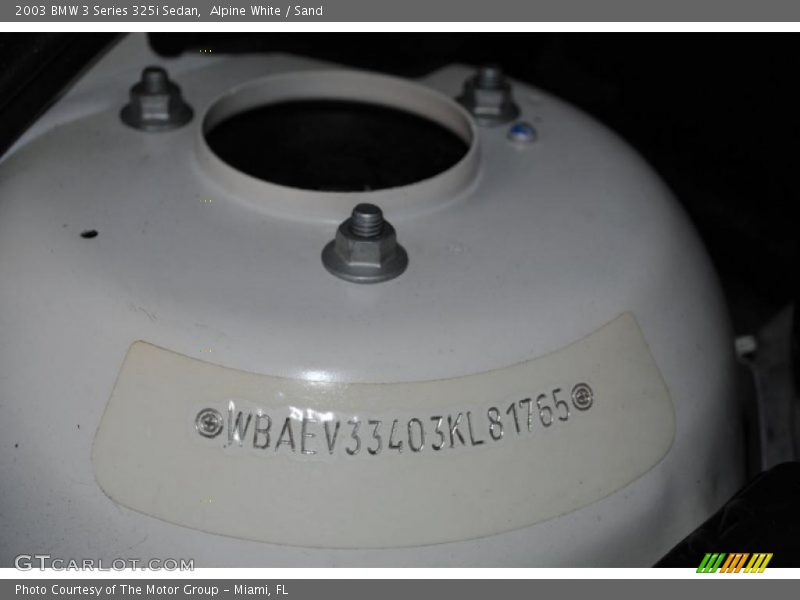 Alpine White / Sand 2003 BMW 3 Series 325i Sedan