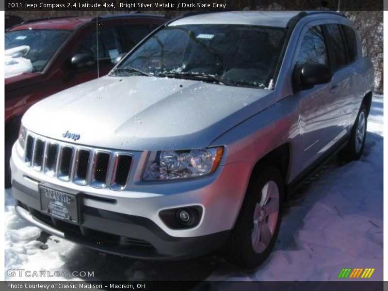Bright Silver Metallic / Dark Slate Gray 2011 Jeep Compass 2.4 Latitude 4x4