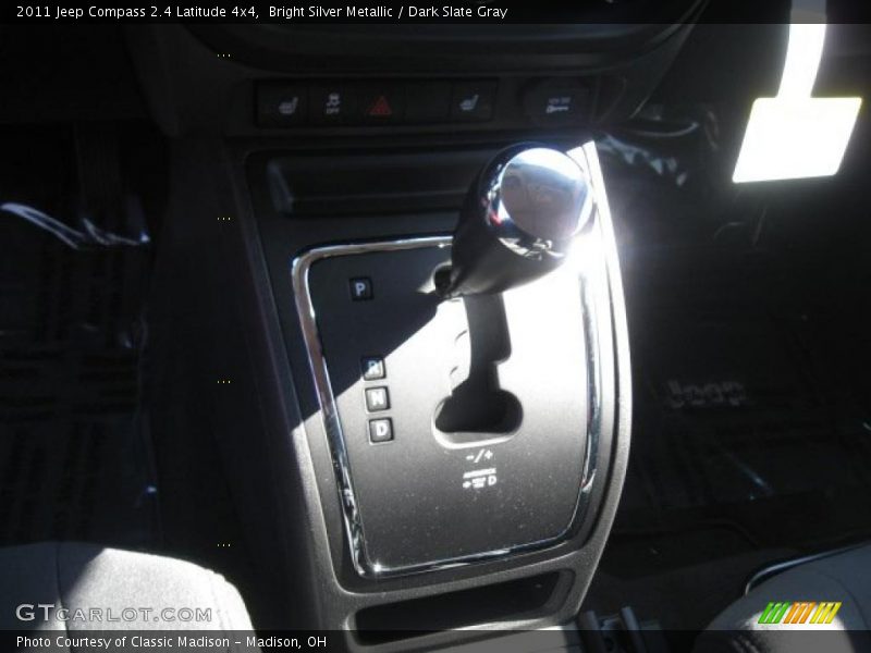 Bright Silver Metallic / Dark Slate Gray 2011 Jeep Compass 2.4 Latitude 4x4