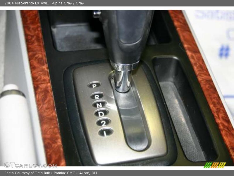 Alpine Gray / Gray 2004 Kia Sorento EX 4WD