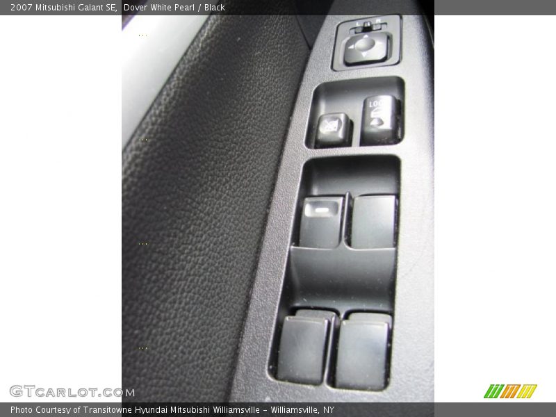 Dover White Pearl / Black 2007 Mitsubishi Galant SE