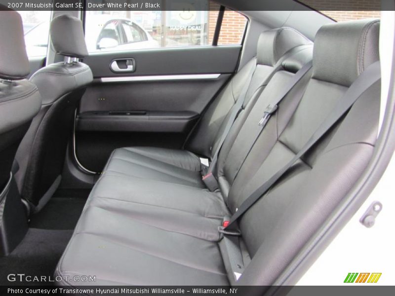 Dover White Pearl / Black 2007 Mitsubishi Galant SE