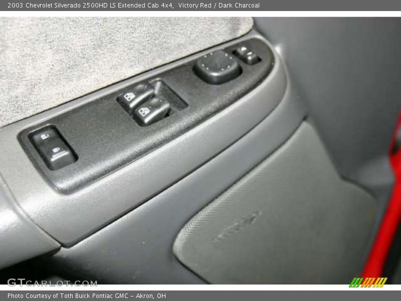 Victory Red / Dark Charcoal 2003 Chevrolet Silverado 2500HD LS Extended Cab 4x4
