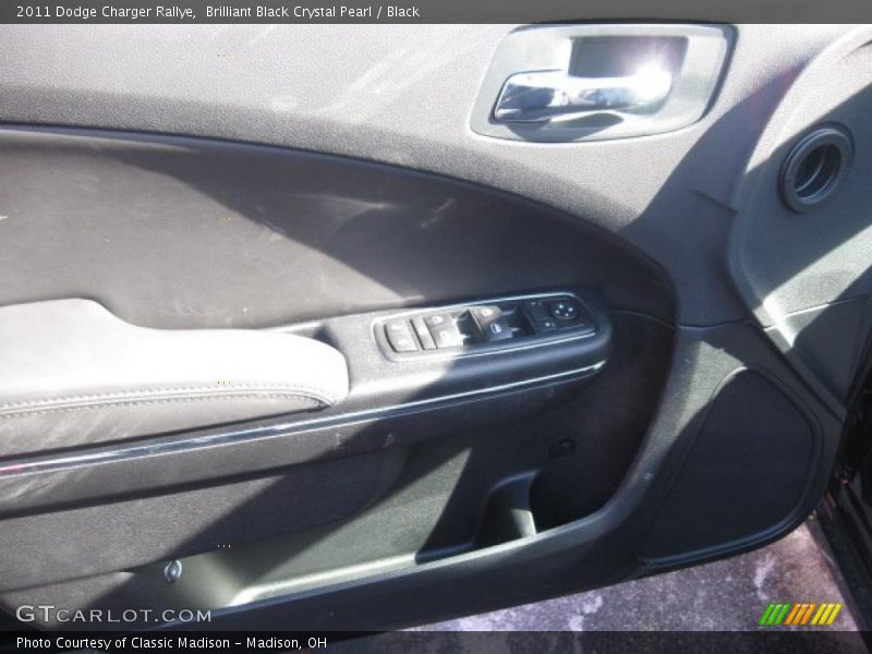 Brilliant Black Crystal Pearl / Black 2011 Dodge Charger Rallye